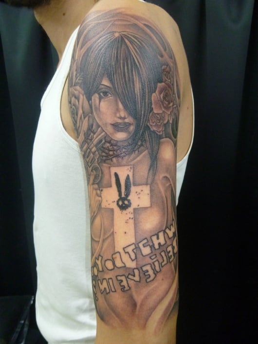 ブラック グレー Lady クロス 腕 東京 渋谷の刺青タトゥースタジオ サンスクリットタトゥー Sunsqlit Tattoo