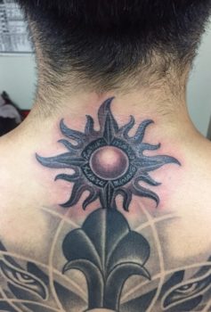 ブラック&グレー 太陽 sun tattoo