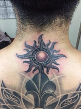 ブラック&グレー 太陽 sun tattoo